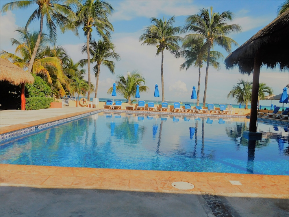 Nautibeach Condos 30/35