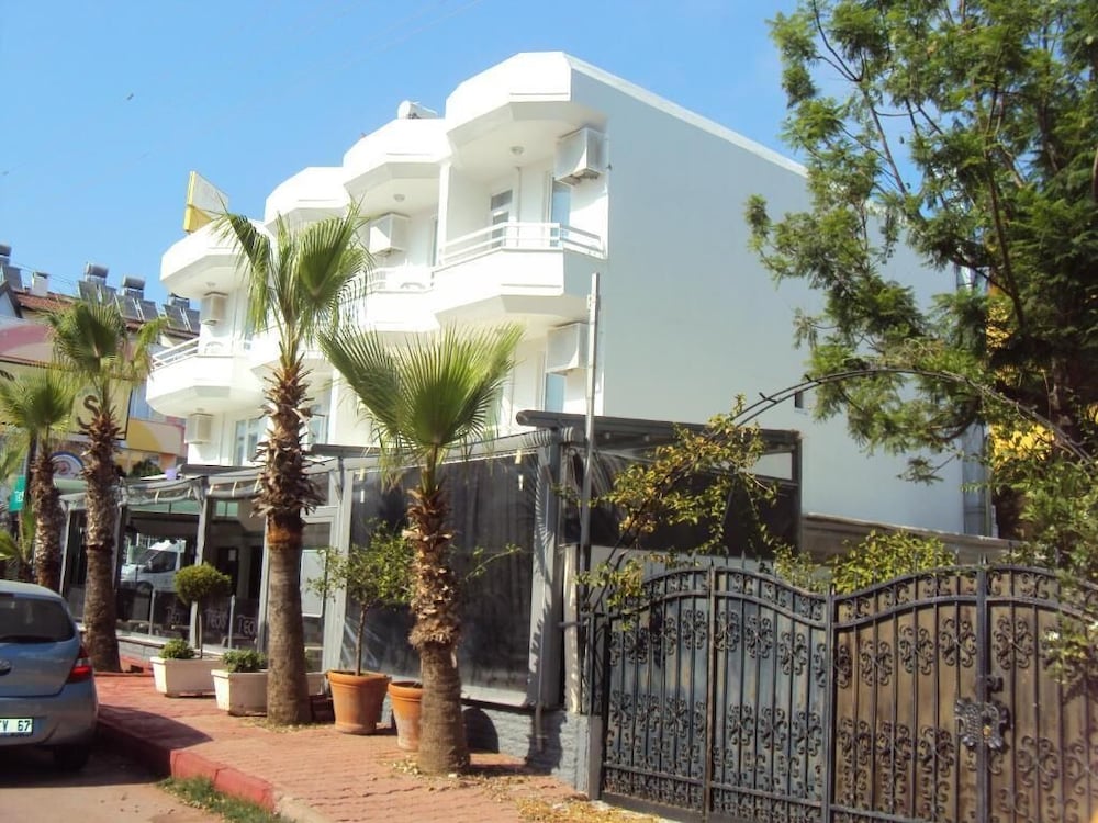 Teos Hotel 33/37