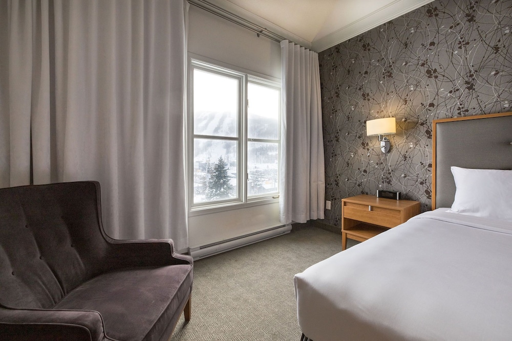 Chateau Bromont 19/38