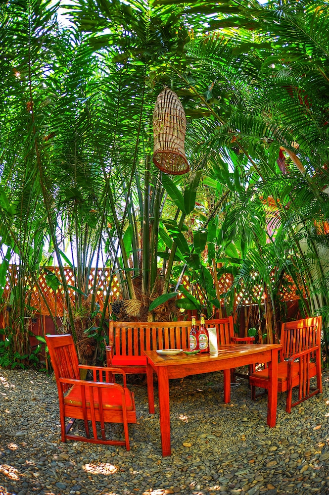 Lotus Villa Boutique Hotel 43/49