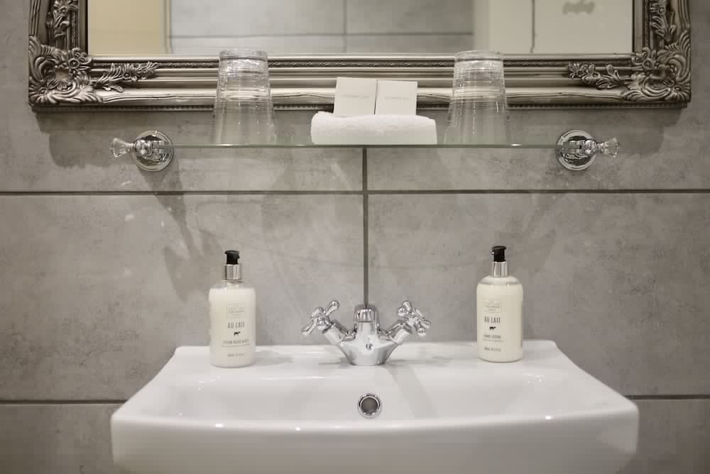 Glewstone Court Country House Hotel 48/50