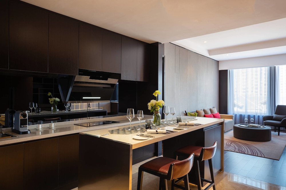 Renaissance Shenyang West Hotel 35/45