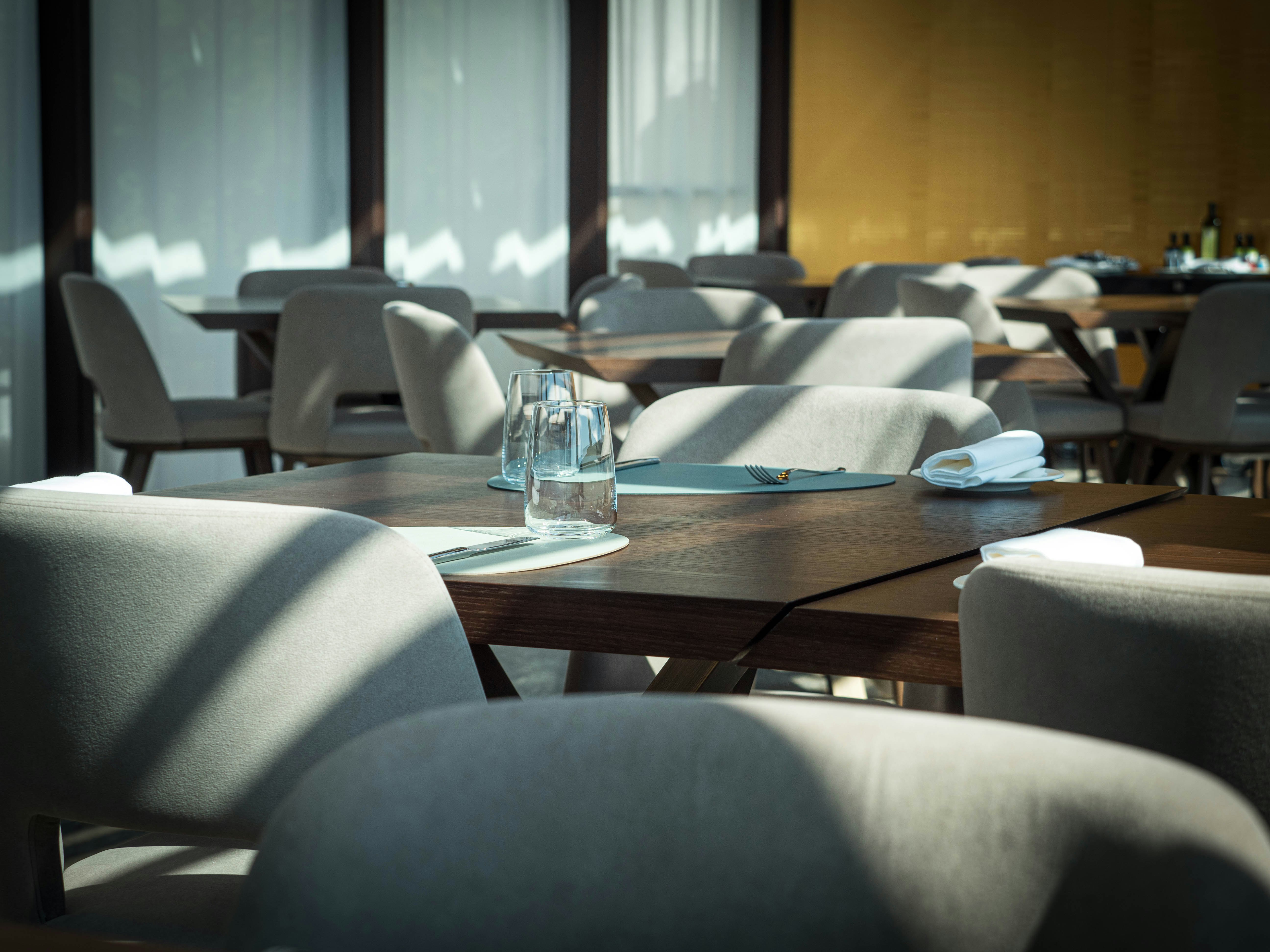 De Bonart Naples, Curio Collection by Hilton 42/50