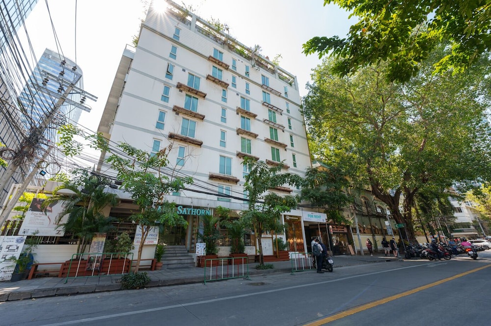 Sabai Sathorn Serviced Apartment 43/50