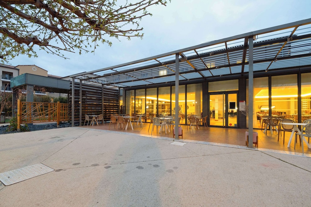 Zenitude Hotel la Valadière, an Ascend Collection Hotel 52/62