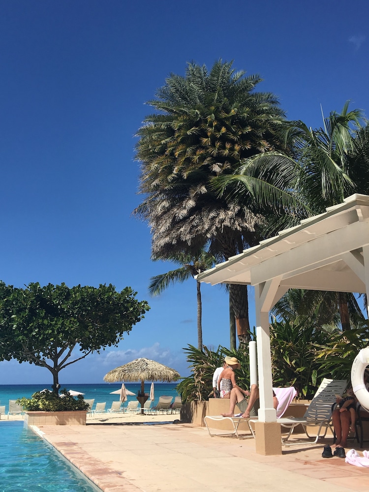 Caribbean Club 40/50