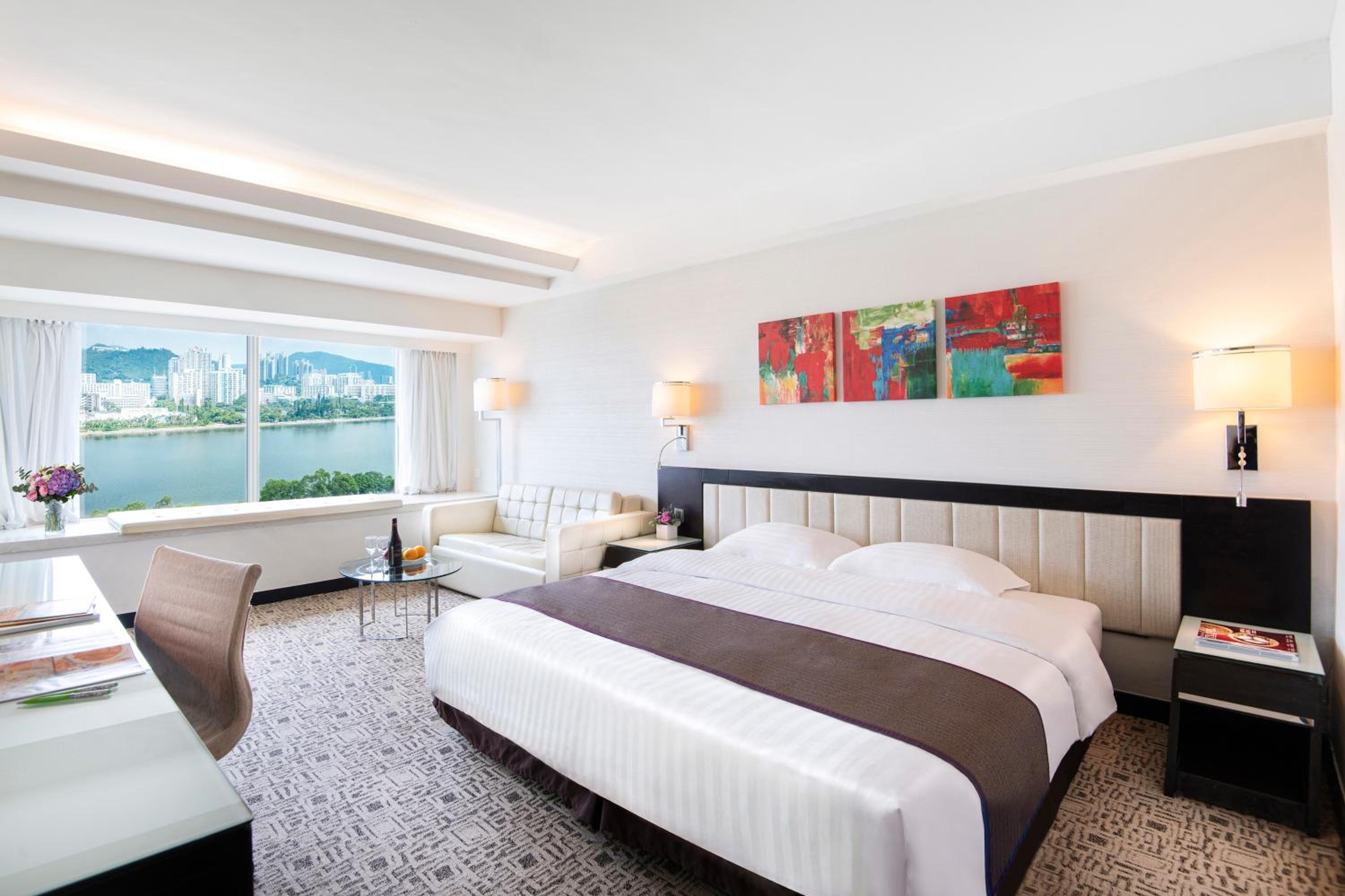 Prime, Deluxe, Double or Twin Bed