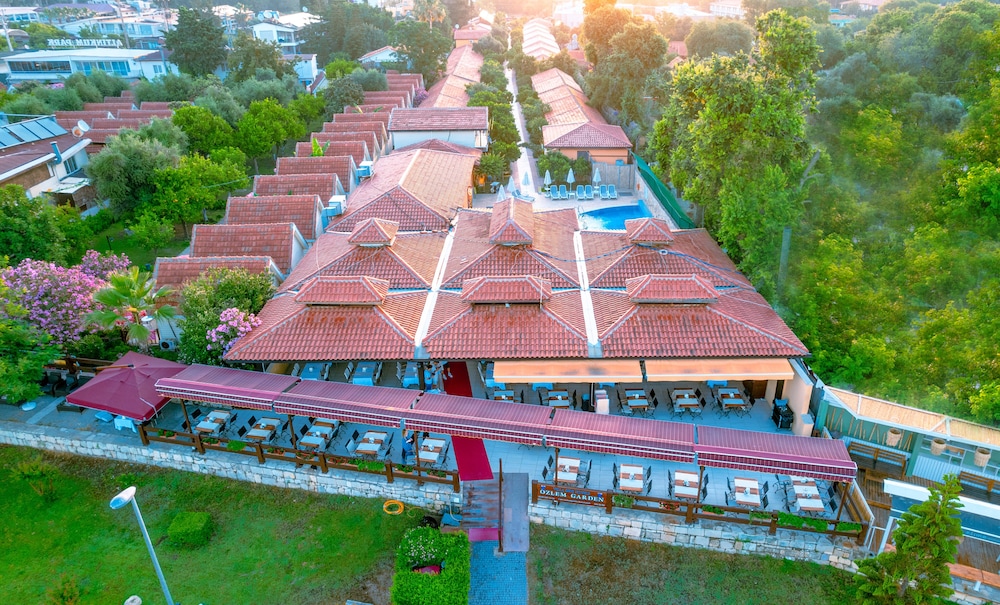 Ozlem Garden Hotel in SIDE