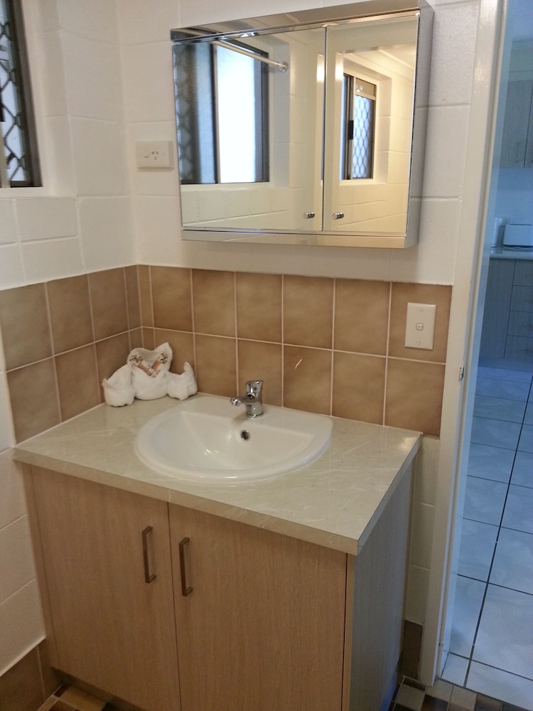 CLIFTON SANDS HOLIDAY APARTMENTS 41/49