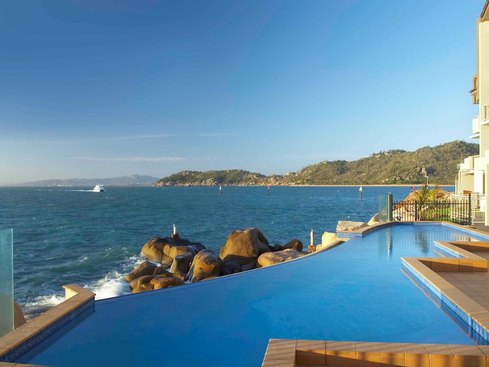 Grand Mercure Apartments Magnetic Island in Nelly Bay