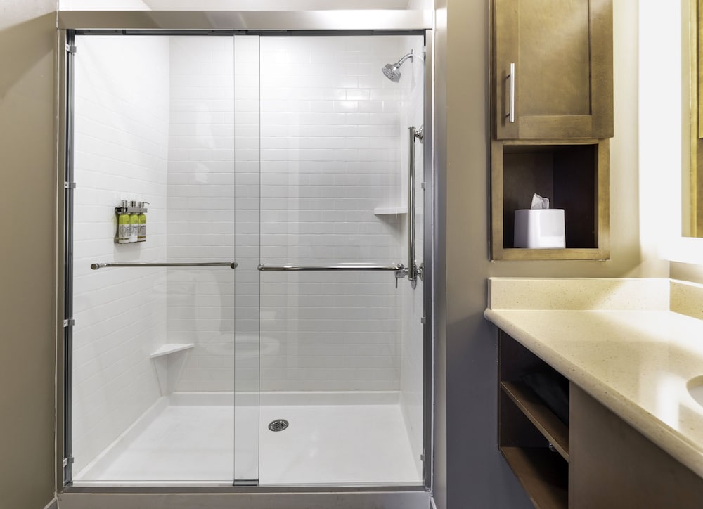 Staybridge Suites Montgomery - Downtown 11/37