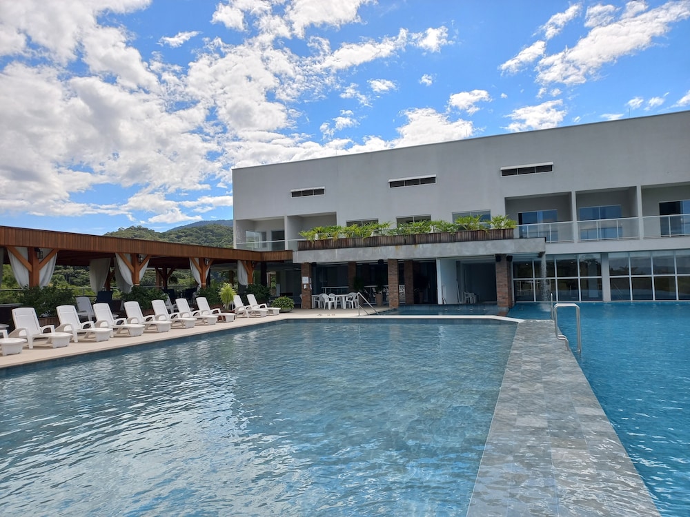 Resort Ecoar 1/50