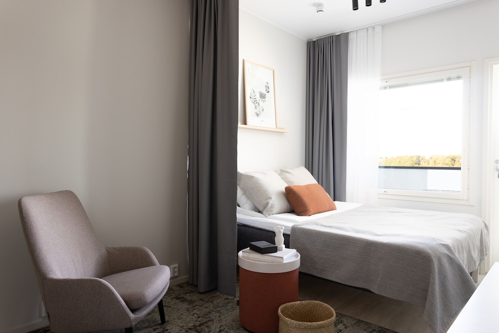 Room at Noli Myyrmaki, VANTAA