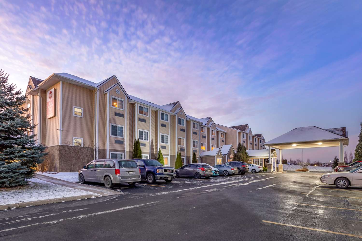 Best Western Plus Woodstock Inn & Suites 19/22