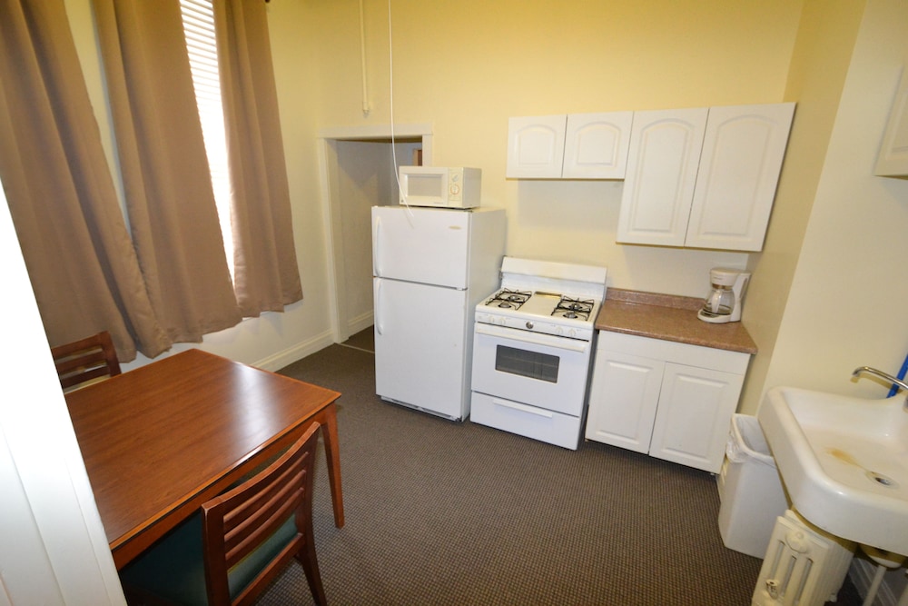 Perfect Stay Inn & Suites 49/49