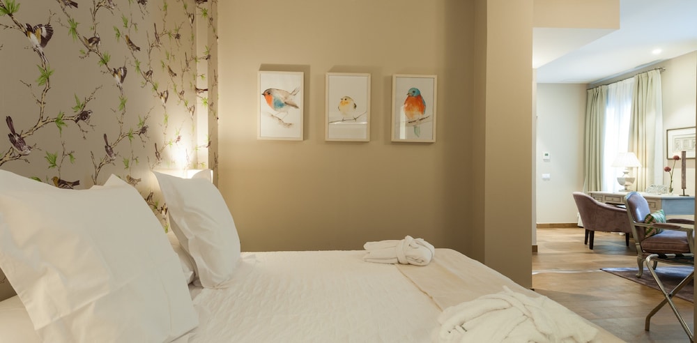 Suites Murillo Segovias 28/82