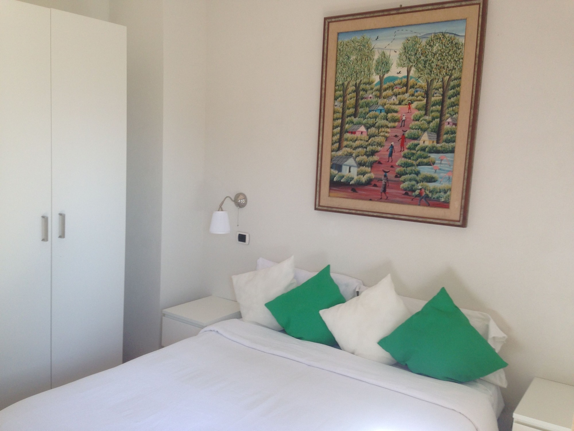 PREMIUM, DOUBLE OR TWIN BED