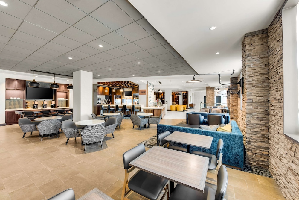 Hyatt Place Colorado Springs Downtown 17/26