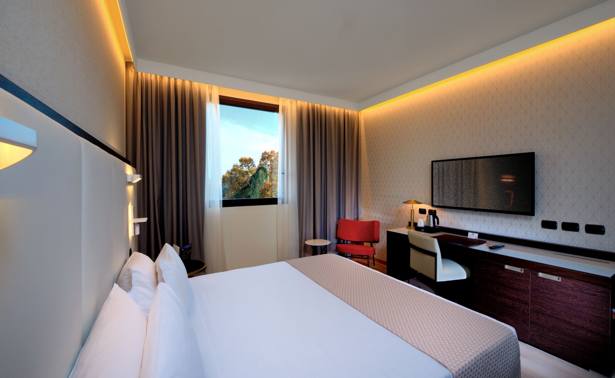 STANDARD, KING BED
