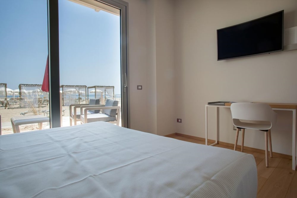 Terme Beach Resort 24/72