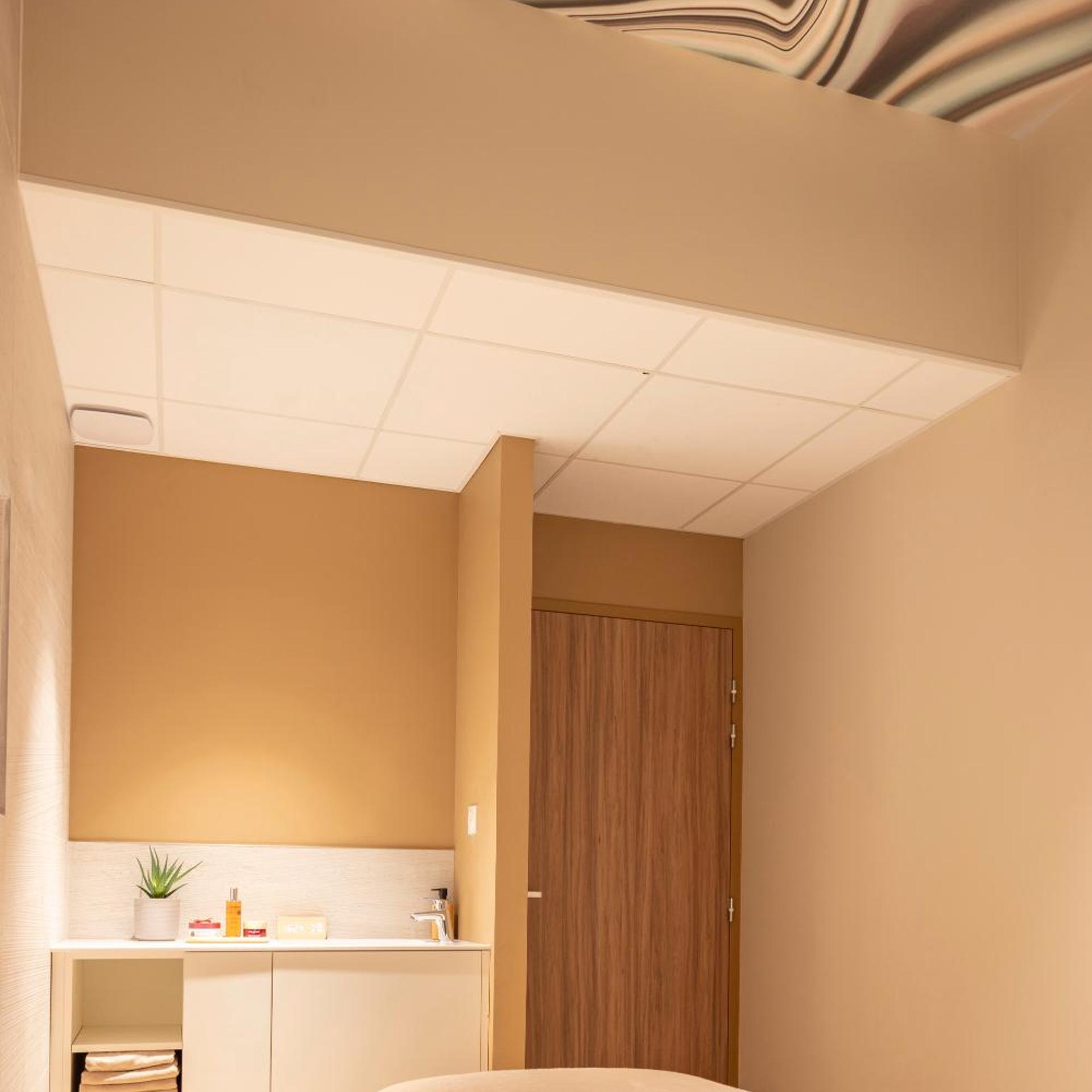 Spark by Hilton Lyon Eurexpo 6/50