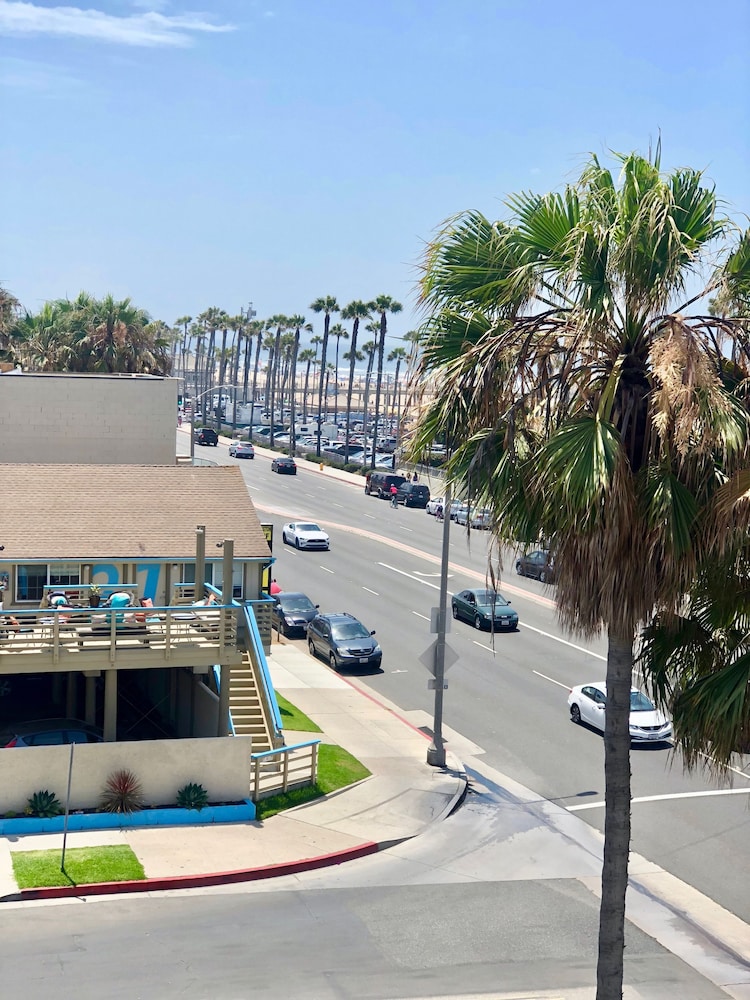 Best Western Huntington Beach 54/65