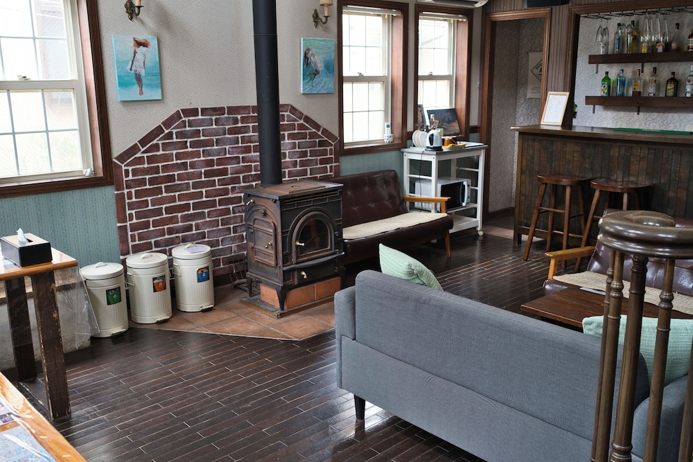 Iza Kamakura Guest House & Bar 43/65
