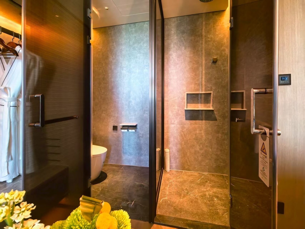 Jianguo Hotel Huanqiu 43/43