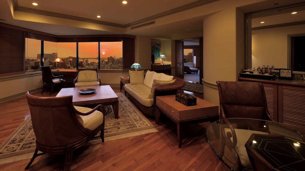 The Naha Terrace 20/21