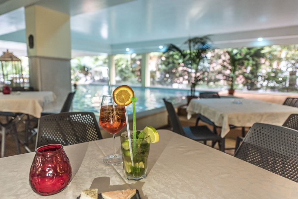 Admiral Hotel Villa Erme 48/60