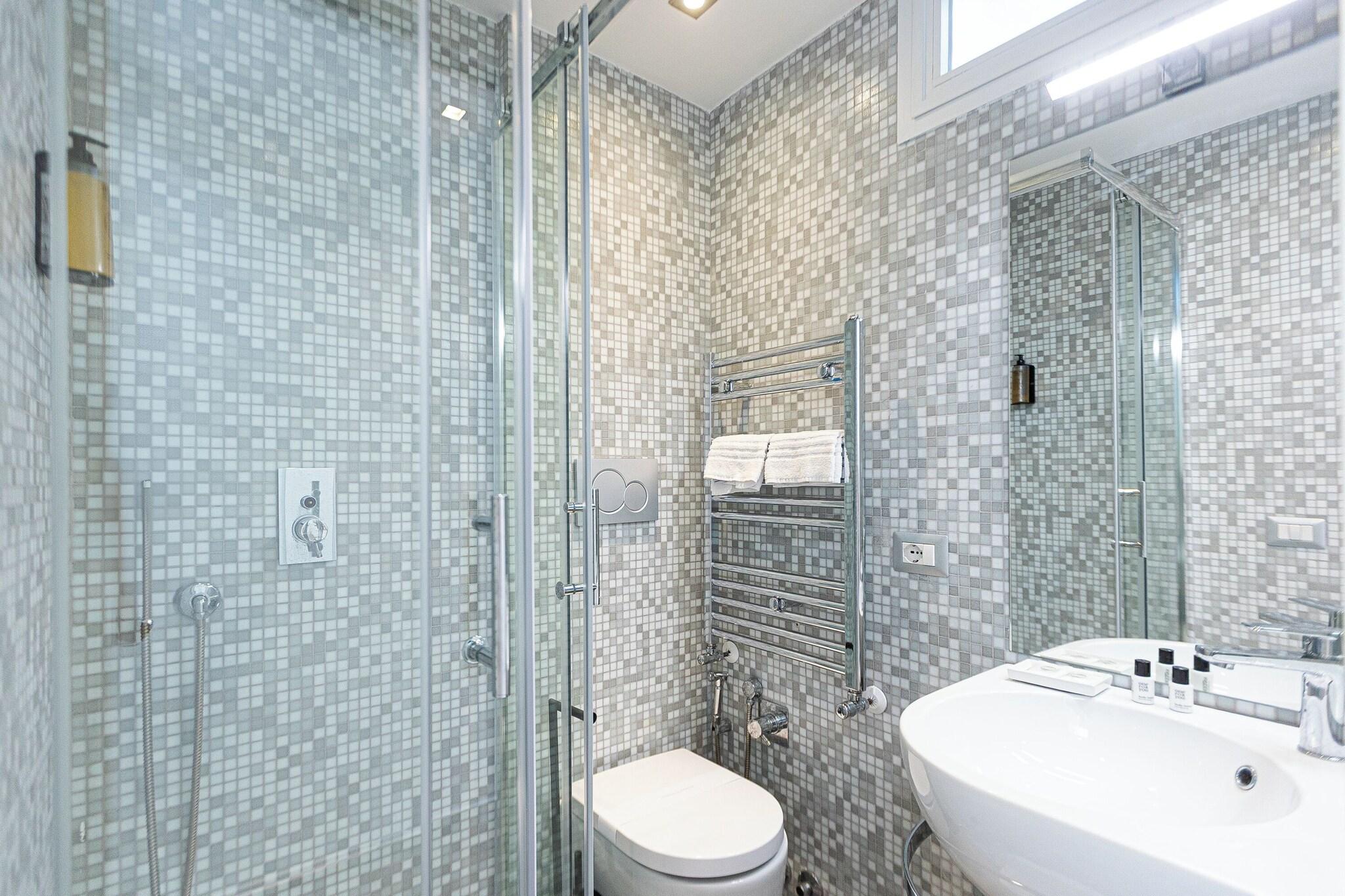 جناح تنفيذي بسرير كينج وسرير مزدوج، Hotel Castellino Roma 10/10