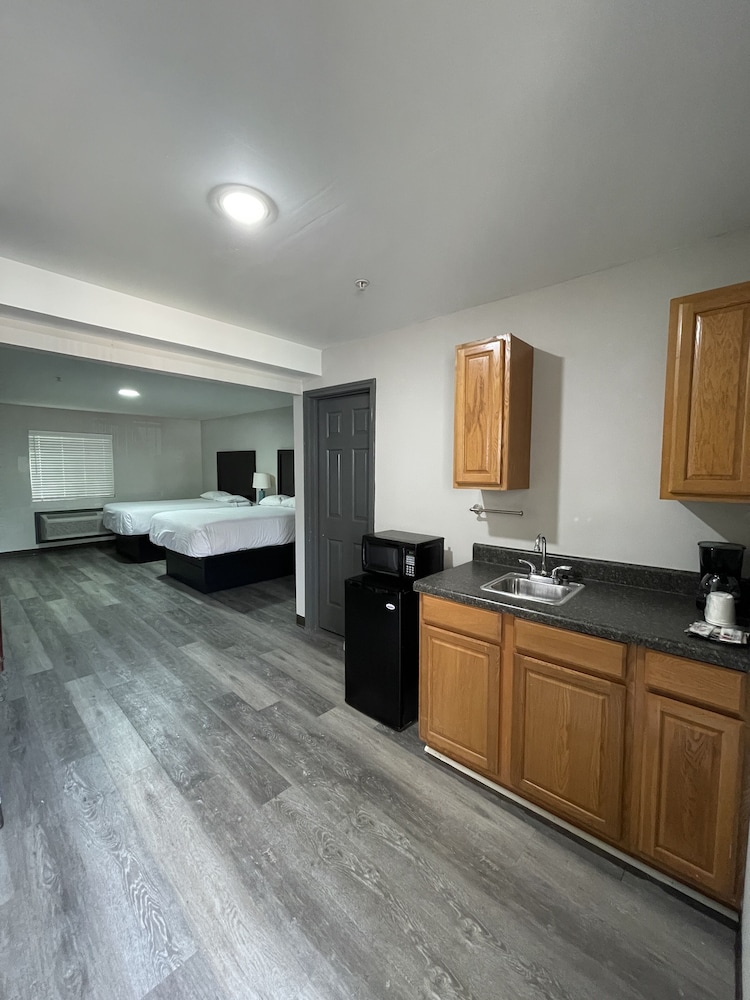 High Falls Hide-A-Way Lodging 5/49