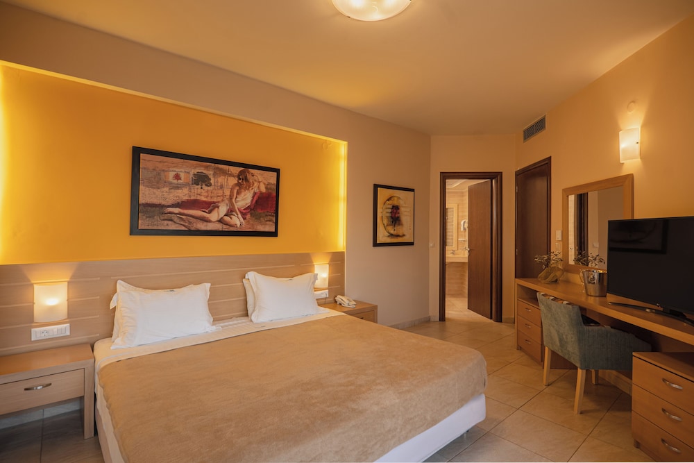 SUPERIOR, SUITE, SEA VIEW