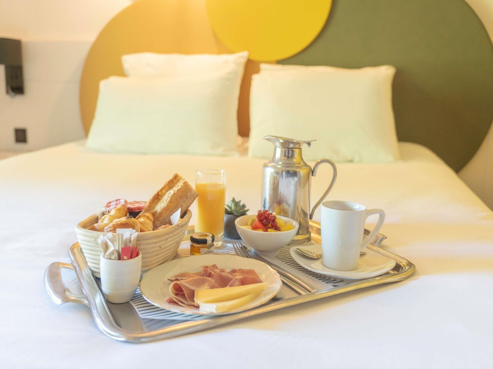 Mercure Auxerre Autoroute du Soleil 43/64