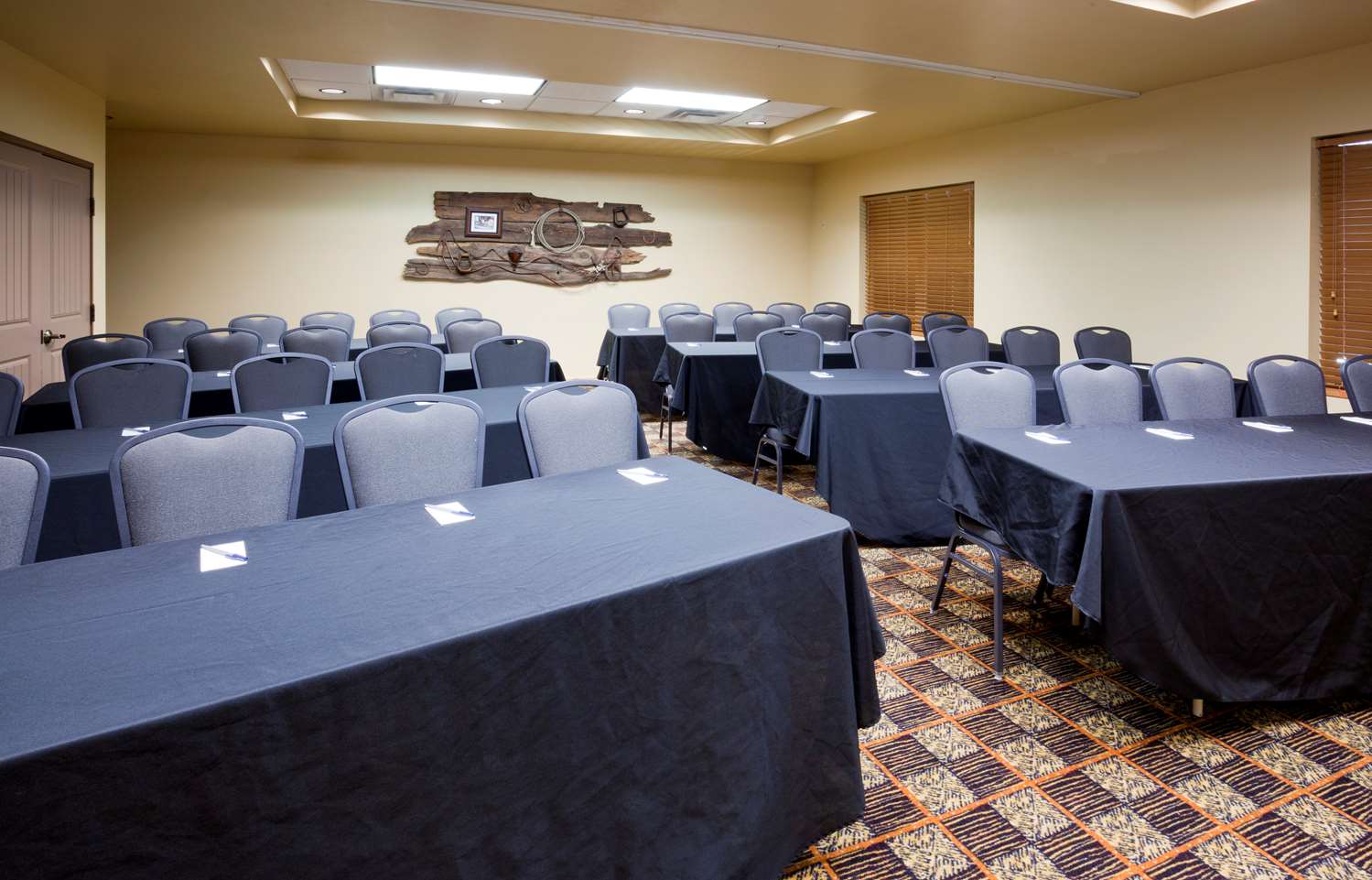 AmericInn by Wyndham Fargo Medical Center 53/59