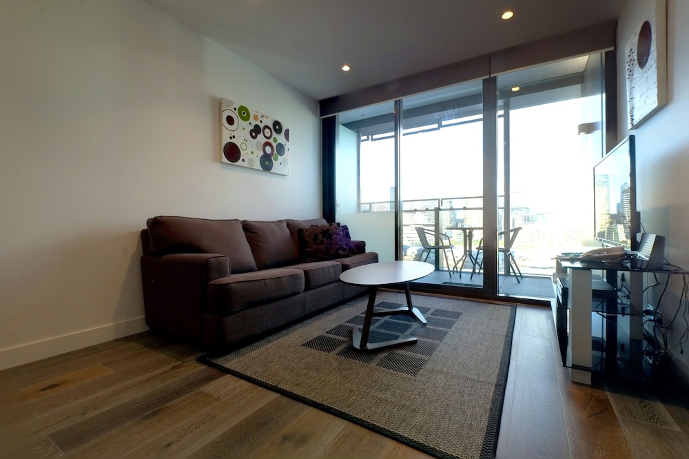 ACD Apartments 36/66