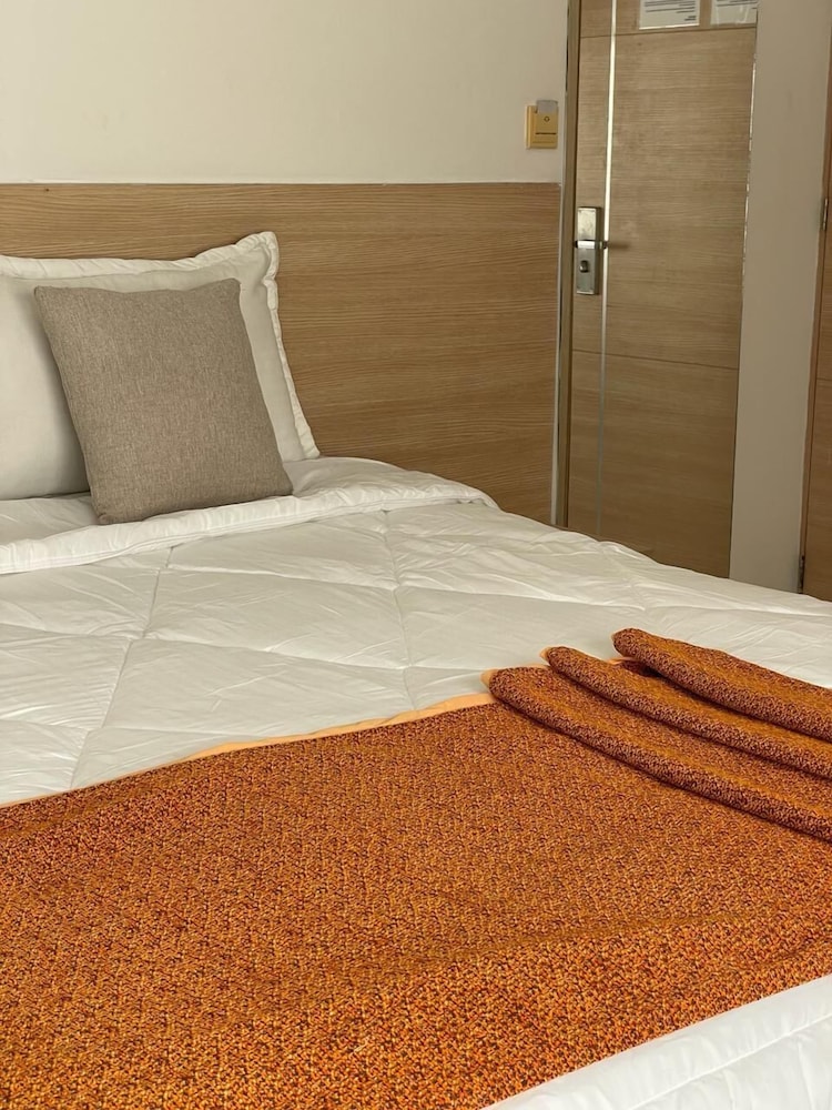 Hotel Cabrero Mar 26/55