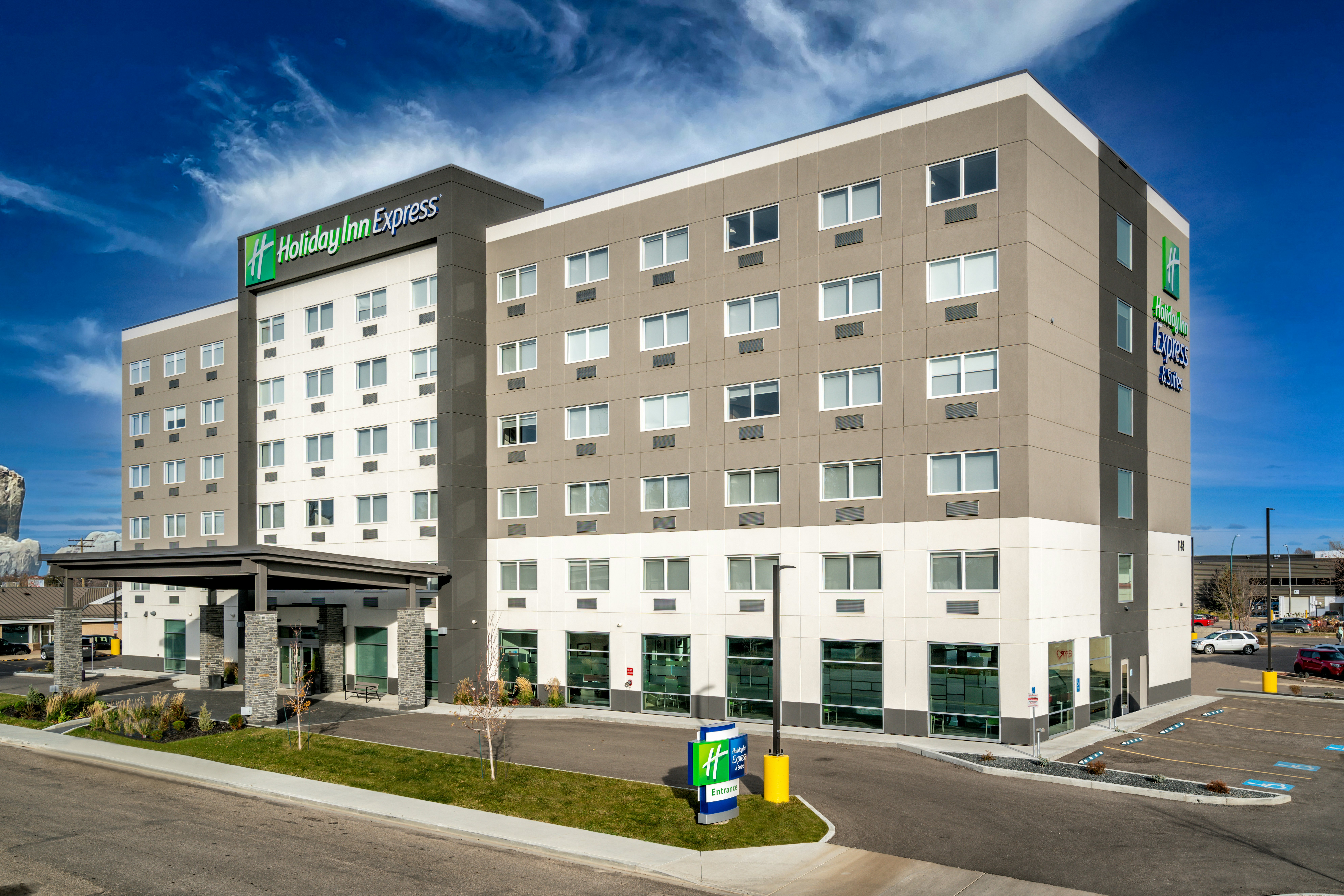 Holiday Inn Express And Suites Brandon 4/74