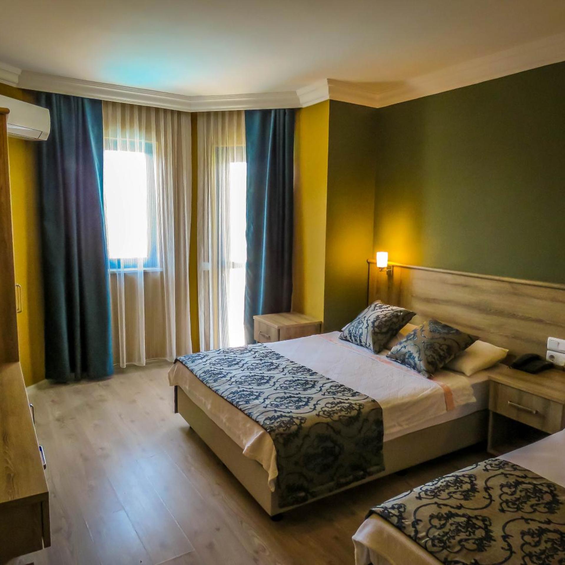 Remer Hotel 12/50