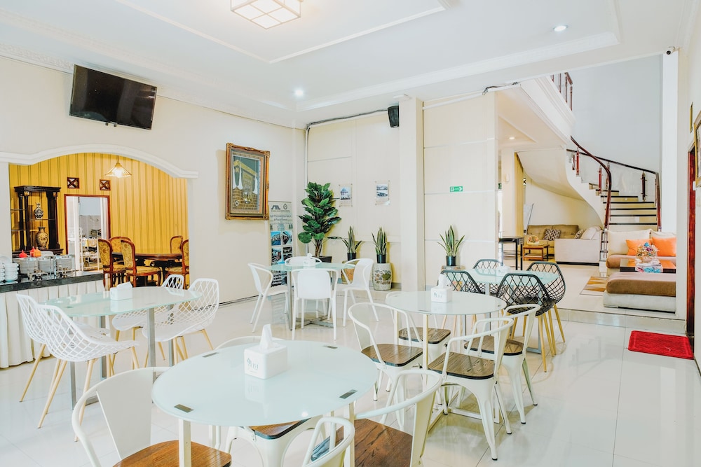 Aleyra Hotel and Villa Garut 34/50