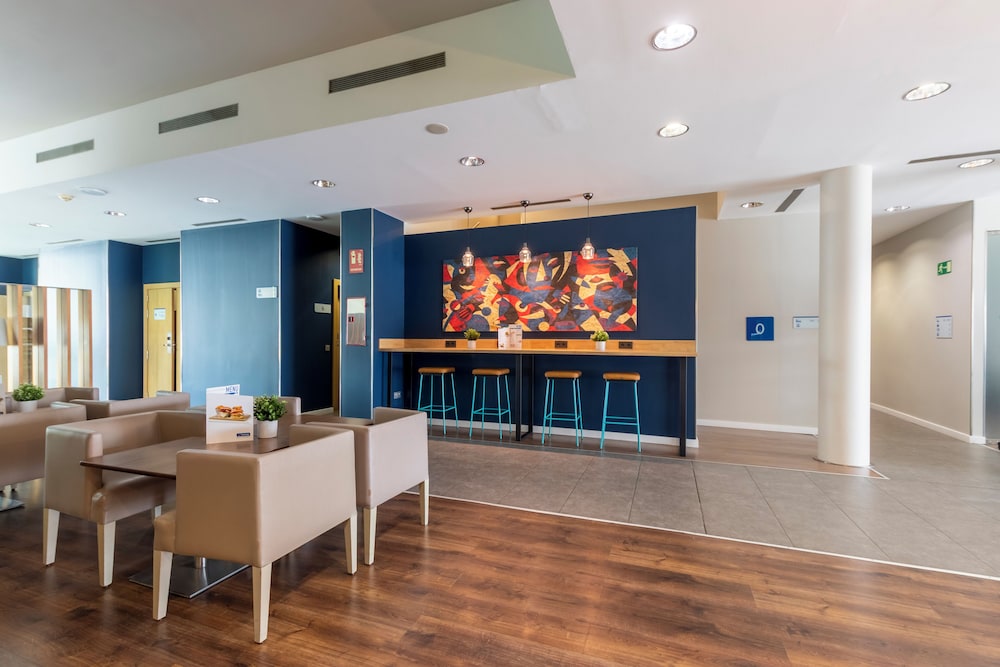 Travelodge Malaga Airport 43/60