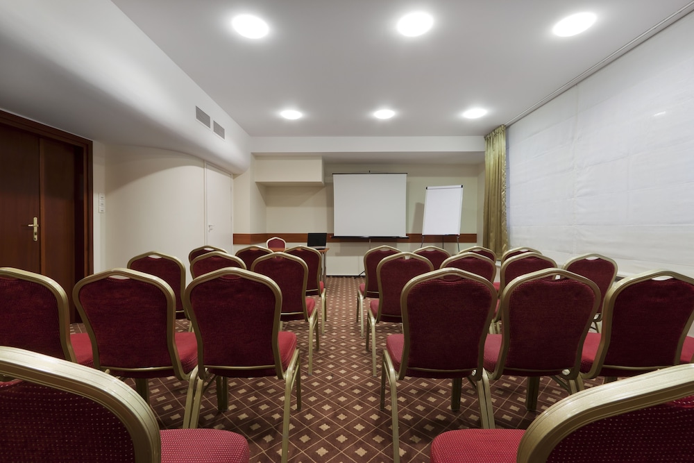 Warminski Hotel & Conference 37/39