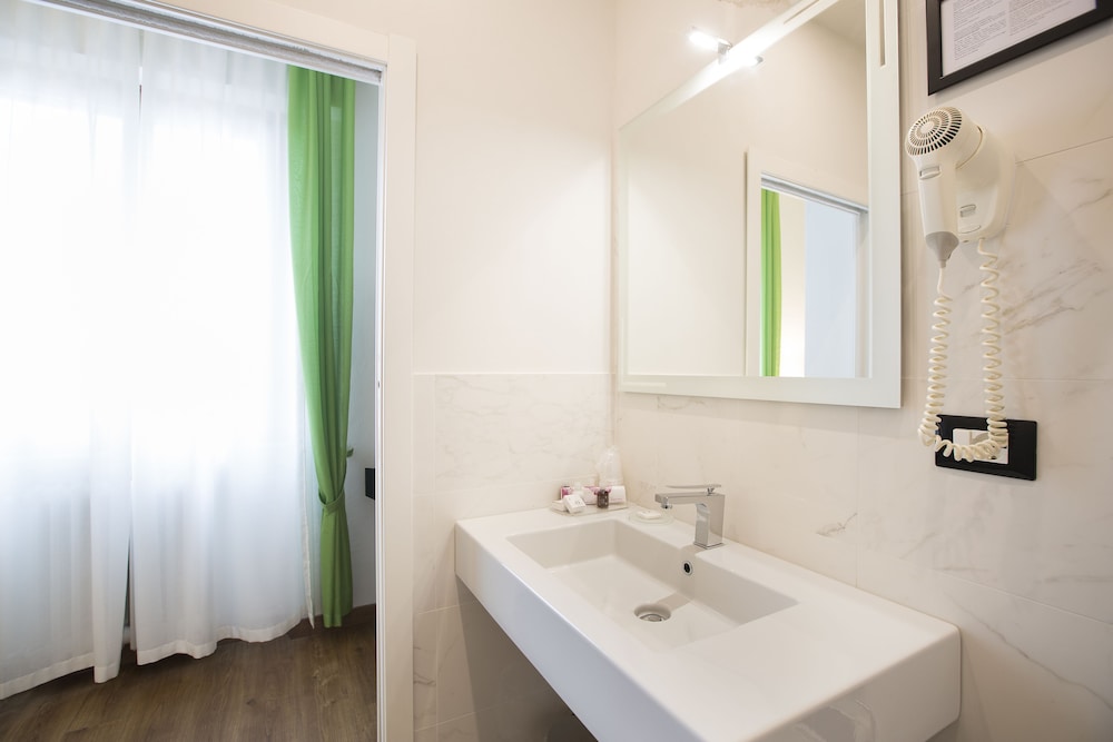 La Gustea Hotel and Cucina 30/31