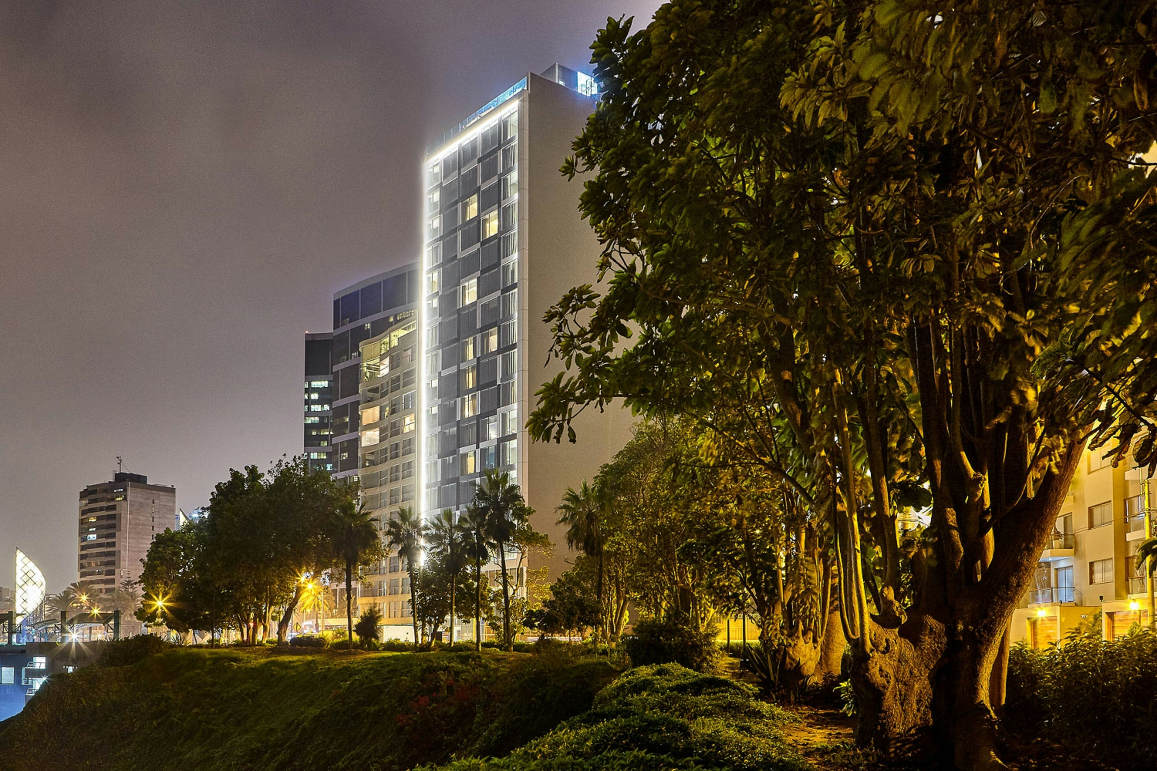 AC Hotel by Marriott Lima Miraflores 2/43