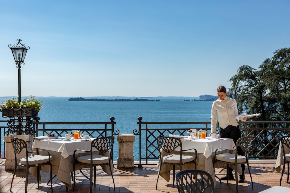 Hotel Villa Del Sogno 65/77