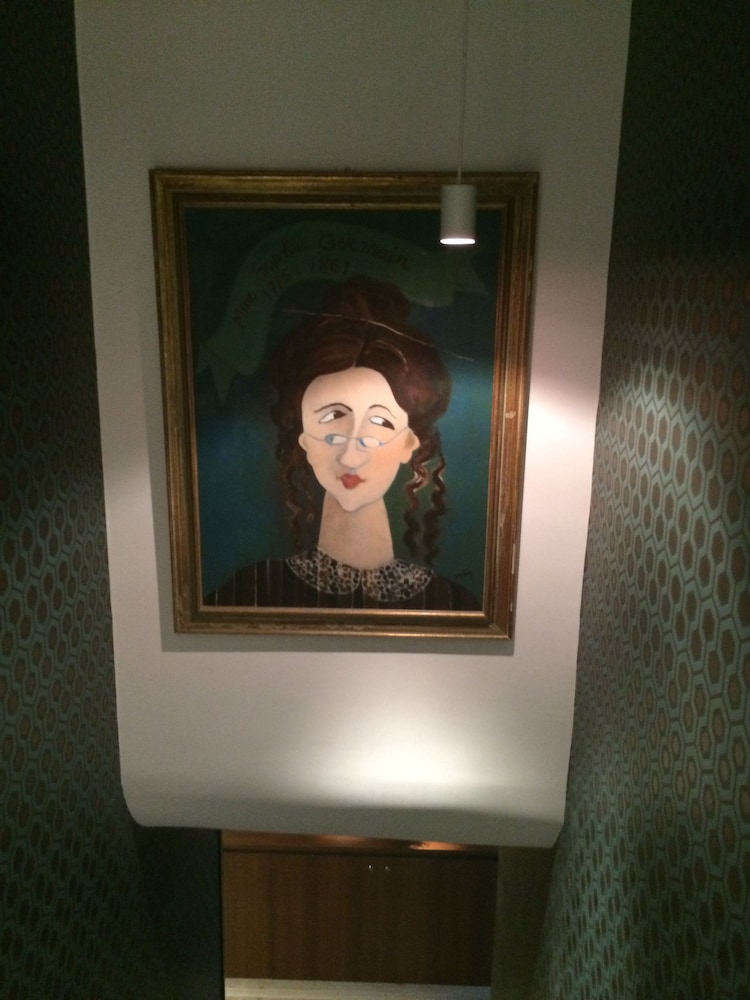 HOTEL SOPHIE GERMAIN 5/50