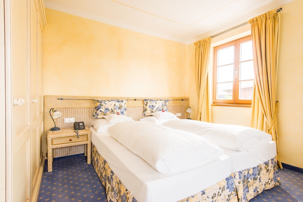 Hotel Und Landgasthof Altwirt 19/43