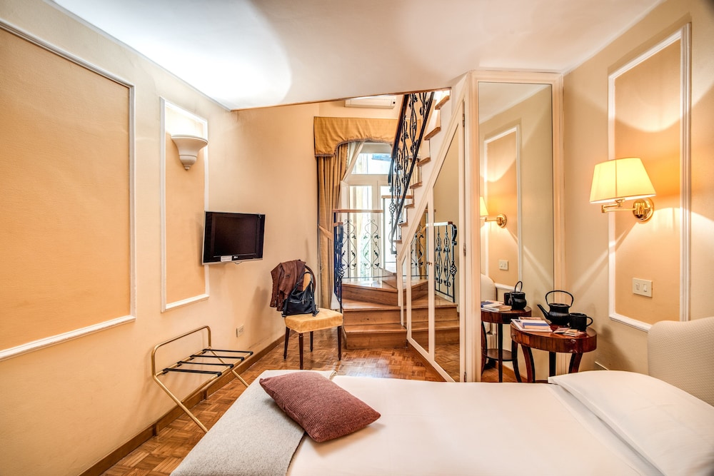 Hotel City Palazzo Dei Cardinali 33/80
