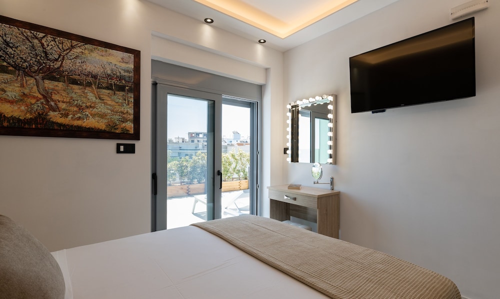Skyline Suites 17/50