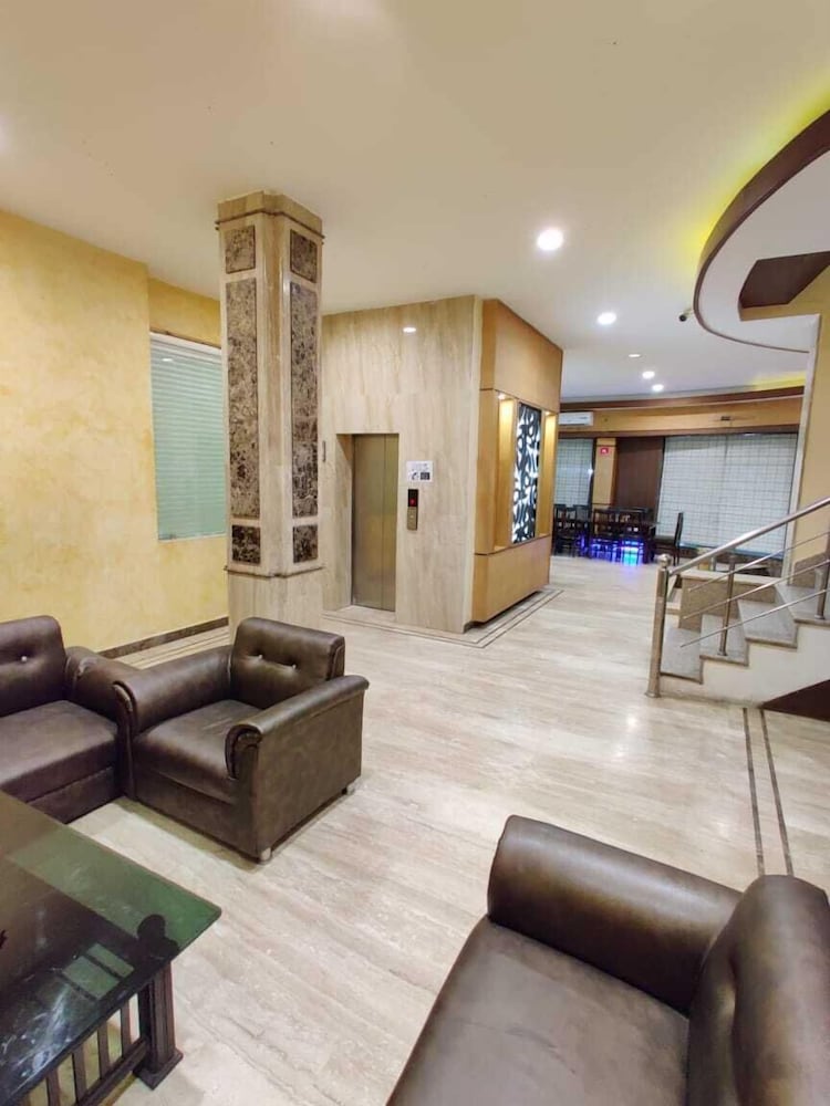 Hotel Anurag 23/30